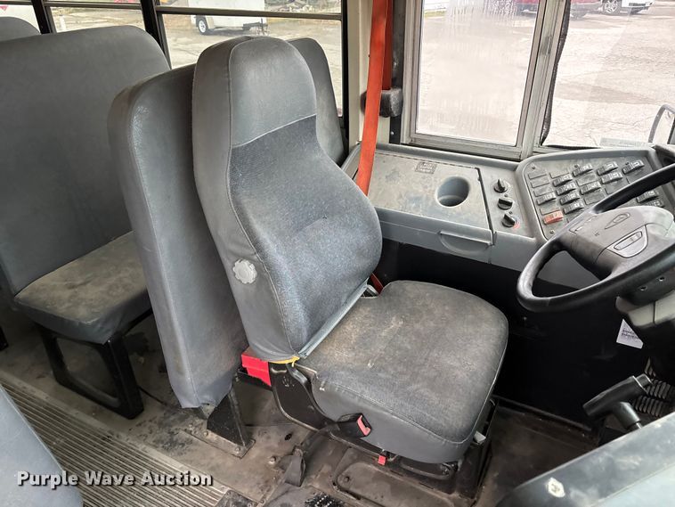 image for item NM9876 2014 Ic Bus PB105 school bus