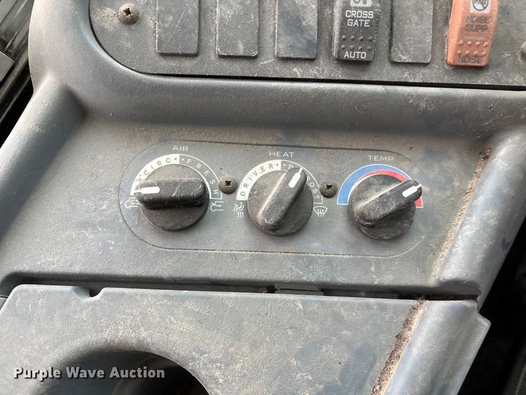 image for item NM9876 2014 Ic Bus PB105 school bus