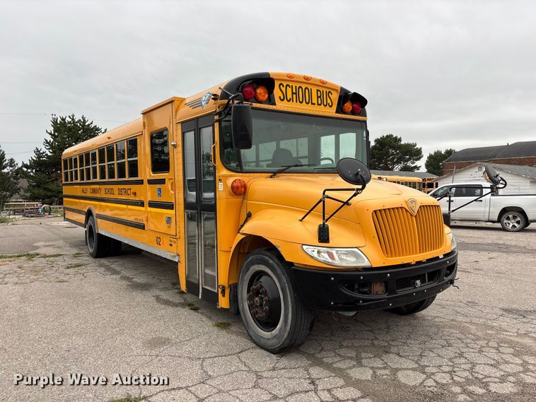 image for item NM9877 2010 Ic Bus PB105 school bus