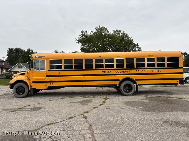 image for item NM9877 2010 Ic Bus PB105 school bus
