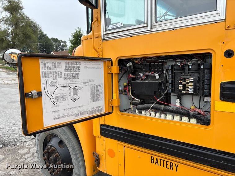 image for item NM9877 2010 Ic Bus PB105 school bus