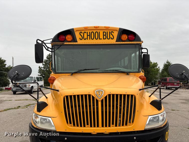 image for item NM9877 2010 Ic Bus PB105 school bus