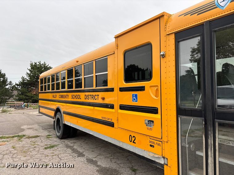 image for item NM9877 2010 Ic Bus PB105 school bus
