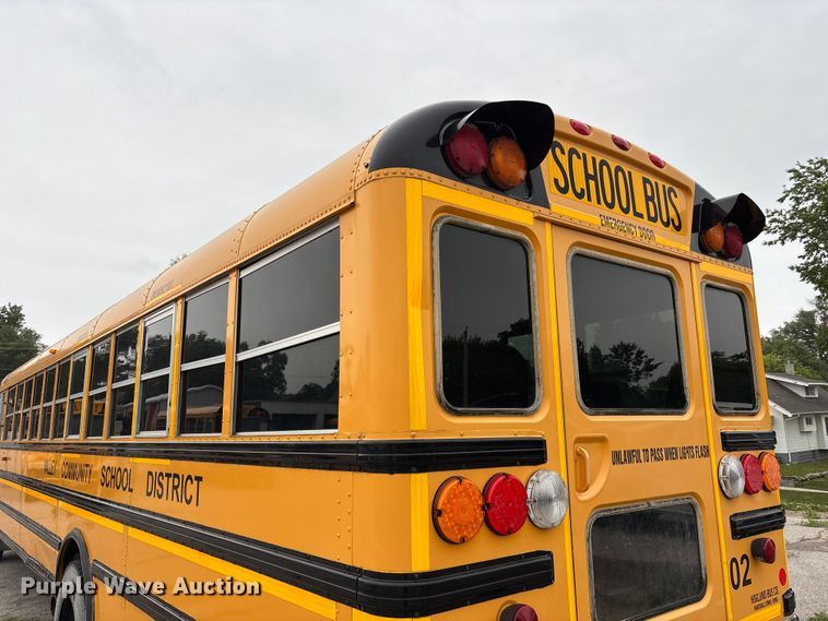 image for item NM9877 2010 Ic Bus PB105 school bus