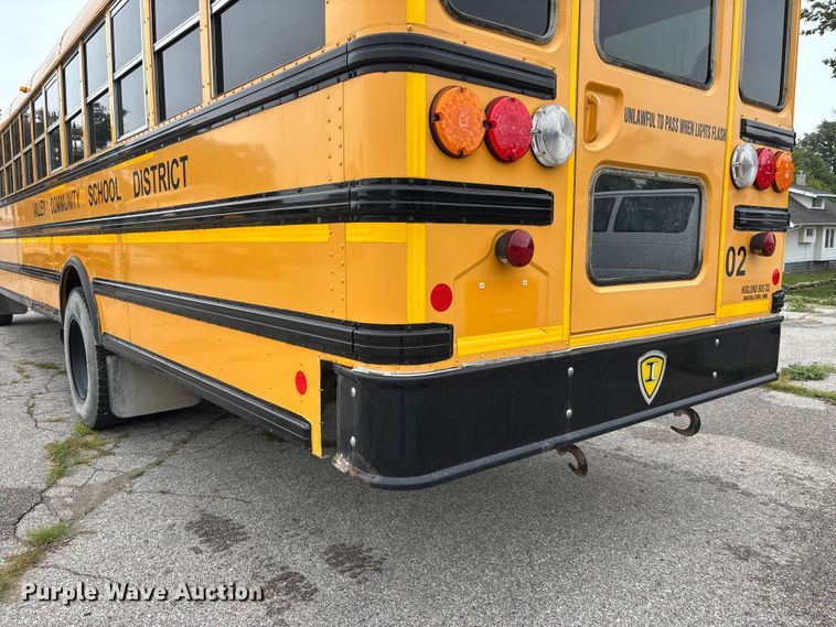 image for item NM9877 2010 Ic Bus PB105 school bus