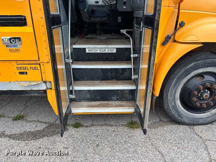 image for item NM9877 2010 Ic Bus PB105 school bus