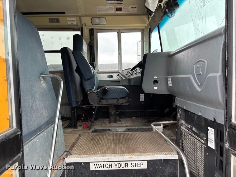 image for item NM9877 2010 Ic Bus PB105 school bus