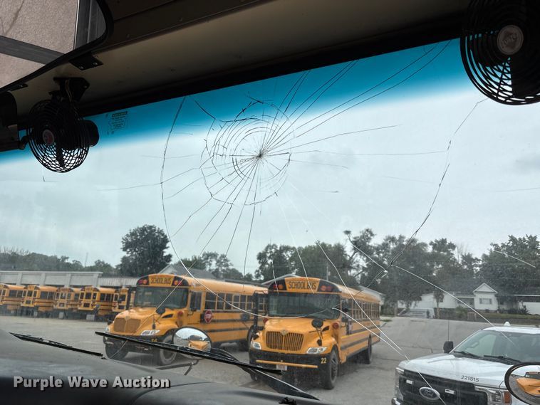 image for item NM9877 2010 Ic Bus PB105 school bus