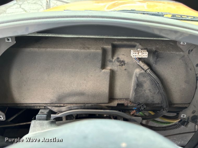 image for item NM9877 2010 Ic Bus PB105 school bus