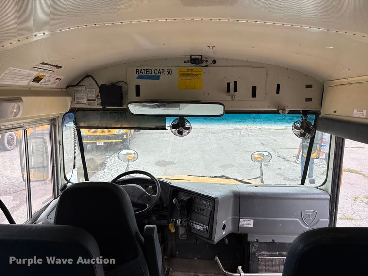 image for item NM9877 2010 Ic Bus PB105 school bus