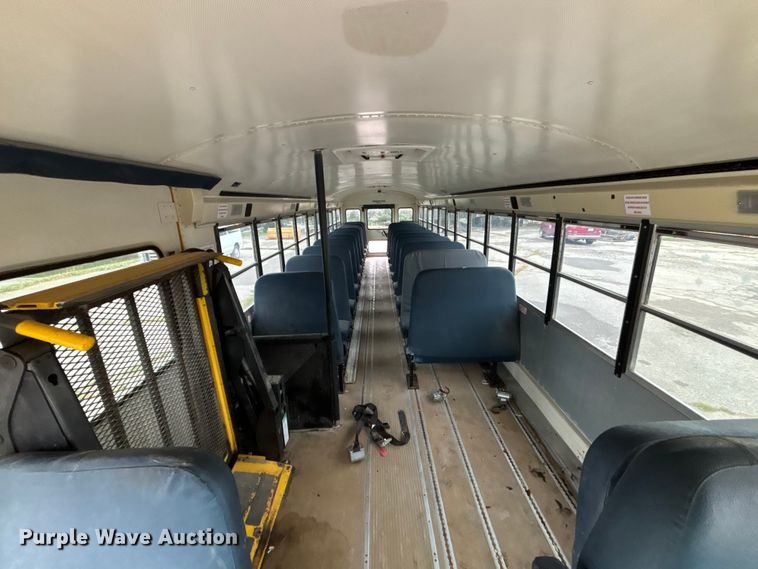 image for item NM9877 2010 Ic Bus PB105 school bus