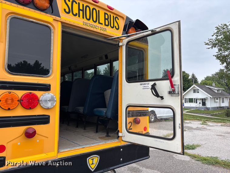 image for item NM9877 2010 Ic Bus PB105 school bus
