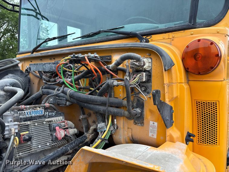 image for item NM9877 2010 Ic Bus PB105 school bus