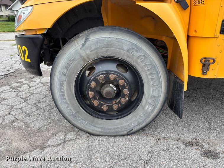image for item NM9877 2010 Ic Bus PB105 school bus