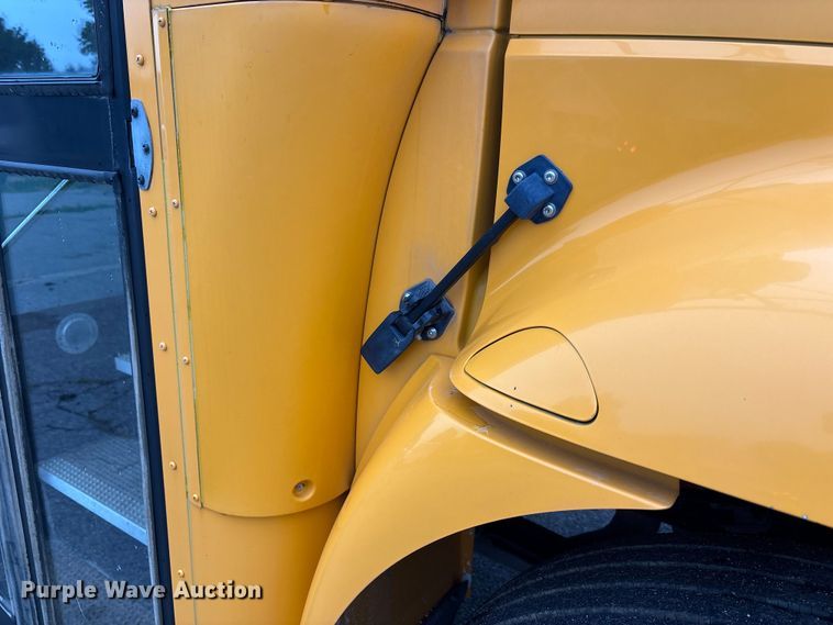 image for item NM9878 2014 Ic Bus PB105 school bus