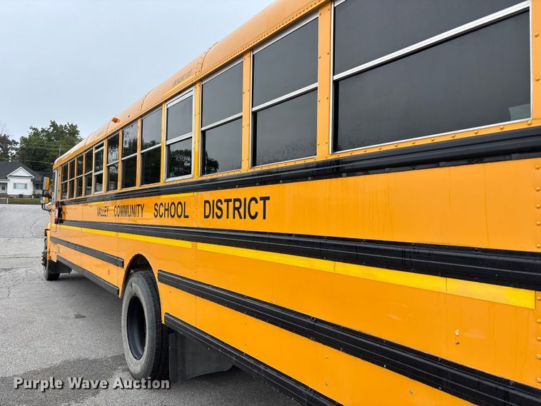 image for item NM9878 2014 Ic Bus PB105 school bus