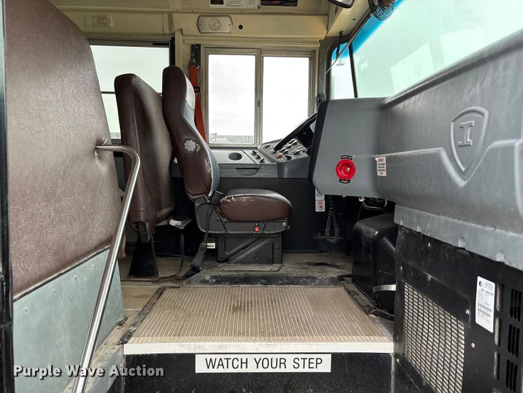 image for item NM9878 2014 Ic Bus PB105 school bus