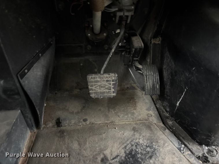 image for item NM9878 2014 Ic Bus PB105 school bus