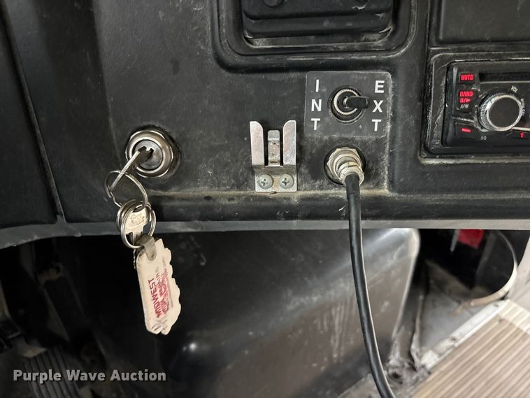 image for item NM9878 2014 Ic Bus PB105 school bus