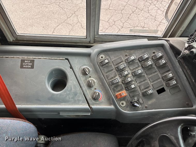 image for item NM9878 2014 Ic Bus PB105 school bus
