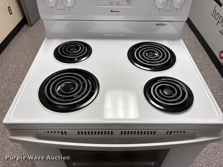 image for item NM9886 Amana ACR4303MEW0 stove