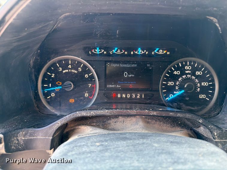 image for item OE9651 2016 Ford F-150 Crew Cab pickup truck