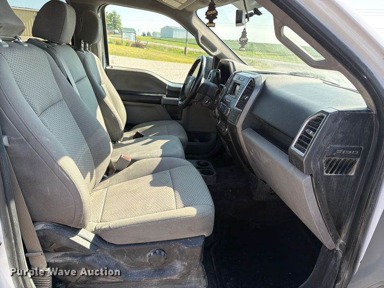 image for item OE9651 2016 Ford F-150 Crew Cab pickup truck