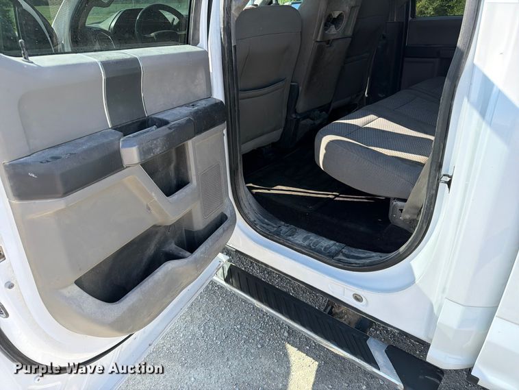 image for item OE9651 2016 Ford F-150 Crew Cab pickup truck