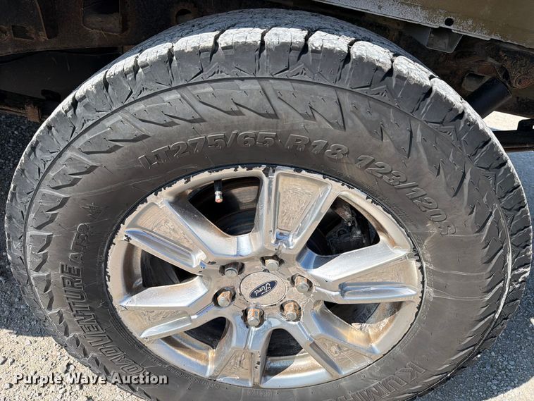 image for item OE9651 2016 Ford F-150 Crew Cab pickup truck