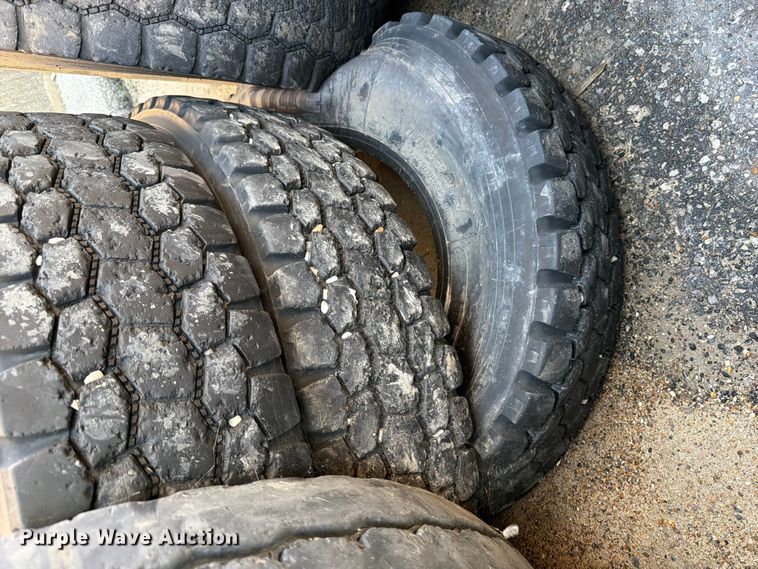 image for item OE9653 Truck tires