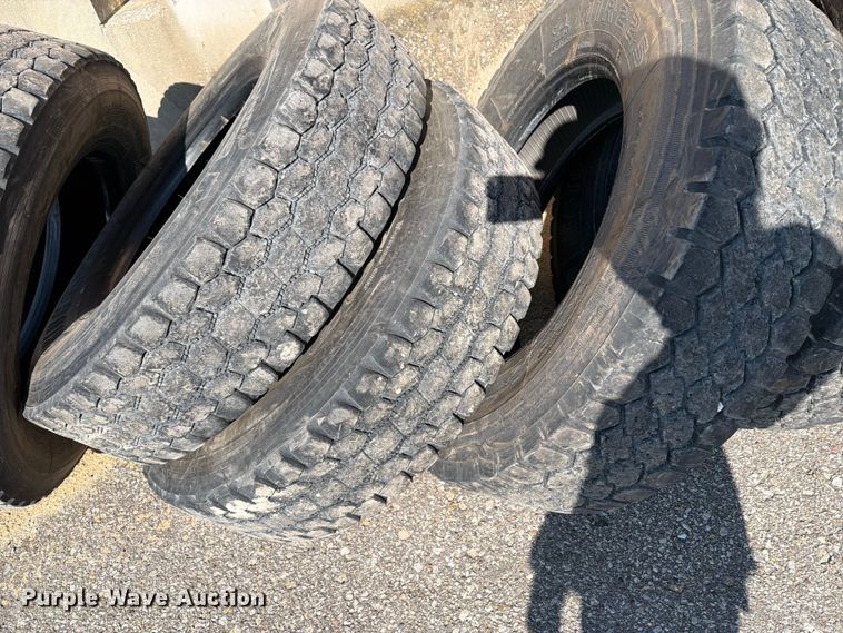 image for item OE9653 Truck tires