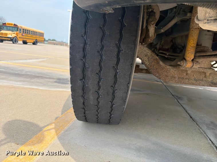 image for item OE9665 2013 Ic Bus PB105 school bus