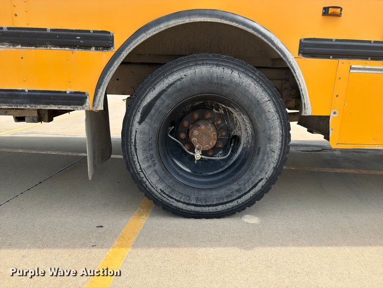 image for item OE9665 2013 Ic Bus PB105 school bus