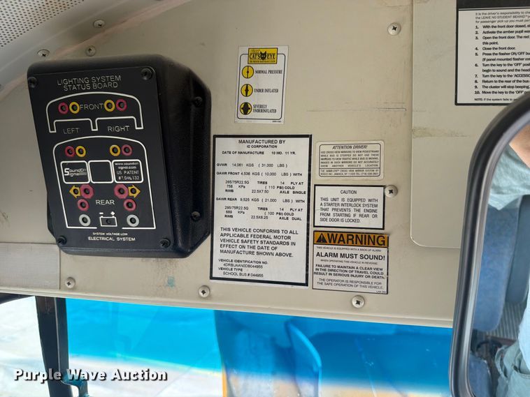 image for item OE9665 2013 Ic Bus PB105 school bus