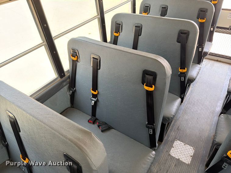 image for item OE9666 2015 Ic Corporation PB105 school bus