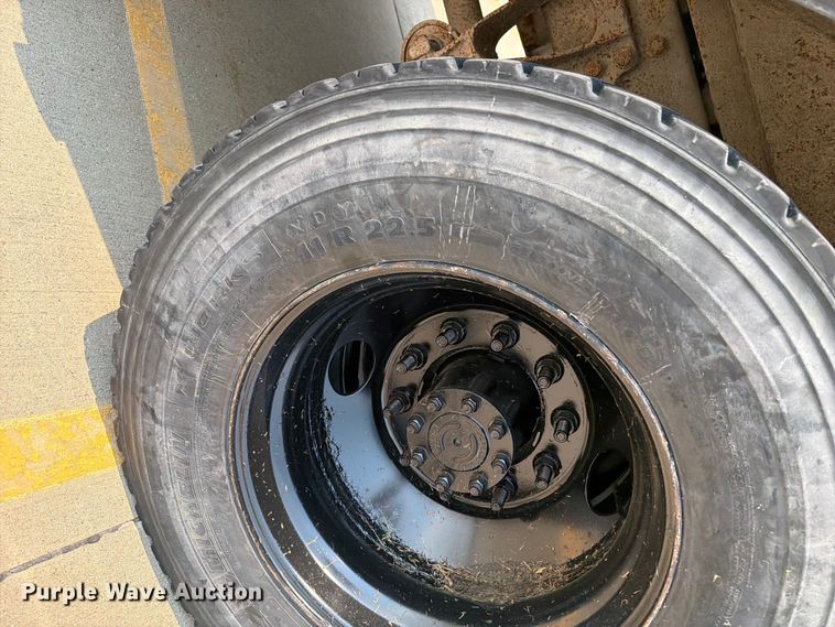 image for item OE9666 2015 Ic Corporation PB105 school bus