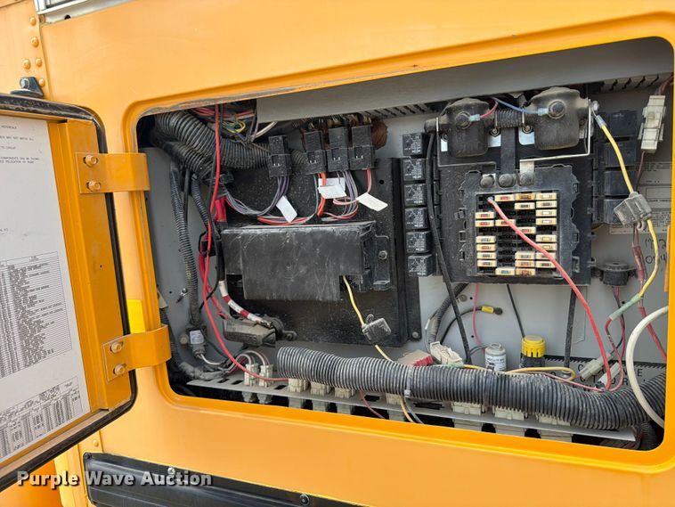 image for item OE9667 2013 Ic Bus PB105 school bus