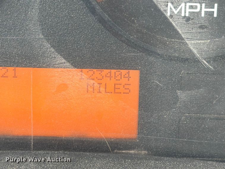 image for item OE9667 2013 Ic Bus PB105 school bus