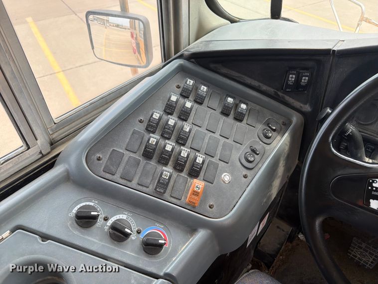 image for item OE9667 2013 Ic Bus PB105 school bus
