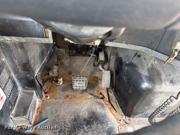 image for item OE9668 2013 Ic Corporation PB105 school bus