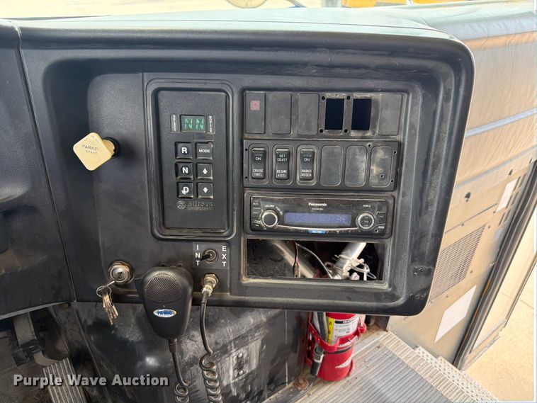 image for item OE9668 2013 Ic Corporation PB105 school bus