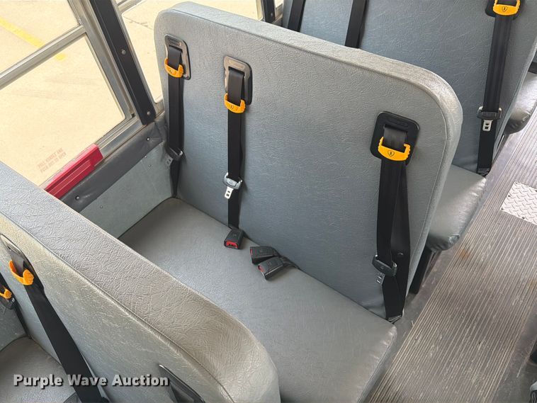 image for item OE9668 2013 Ic Corporation PB105 school bus