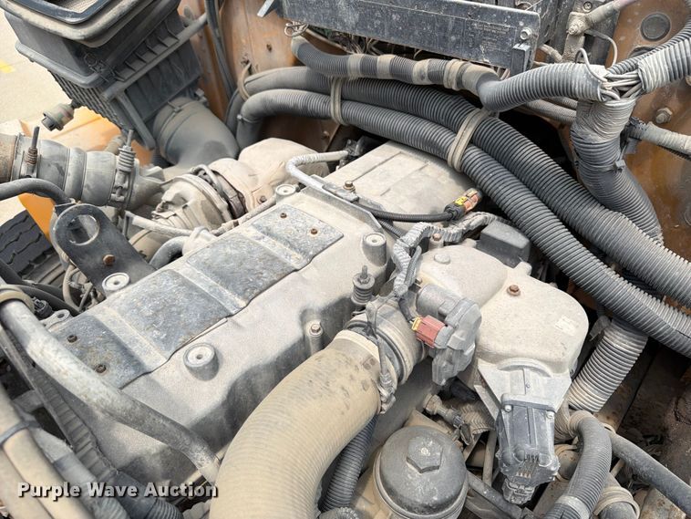 image for item OE9668 2013 Ic Corporation PB105 school bus