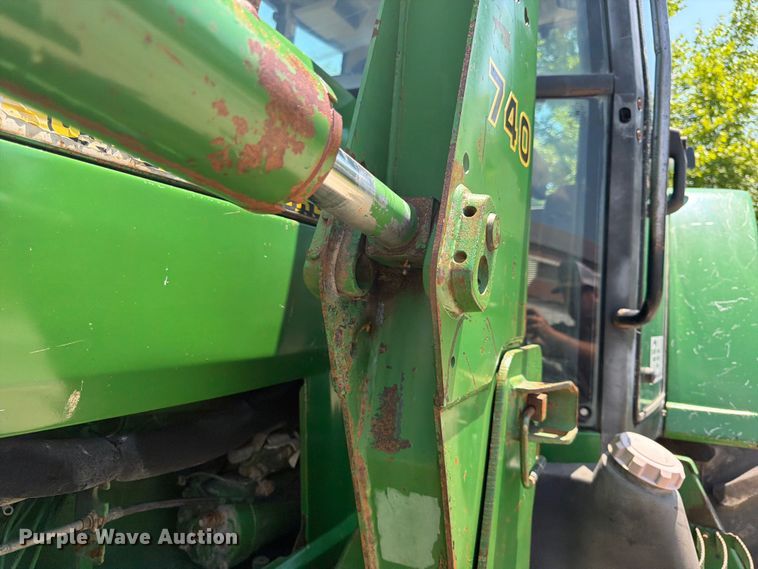 image for item DQ7962 John Deere 7410 MFWD tractor