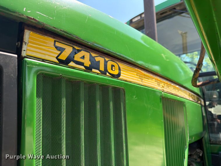 image for item DQ7962 John Deere 7410 MFWD tractor