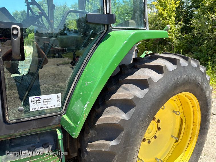 image for item DQ7962 John Deere 7410 MFWD tractor