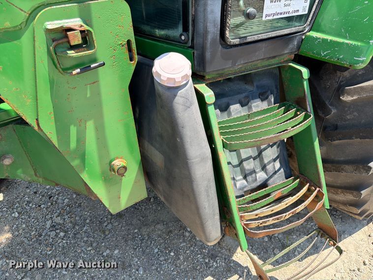 image for item DQ7962 John Deere 7410 MFWD tractor