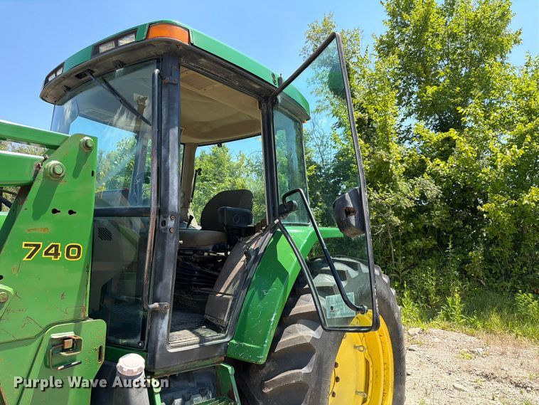 image for item DQ7962 John Deere 7410 MFWD tractor