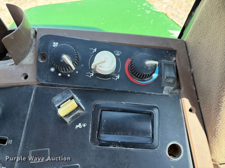 image for item DQ7962 John Deere 7410 MFWD tractor