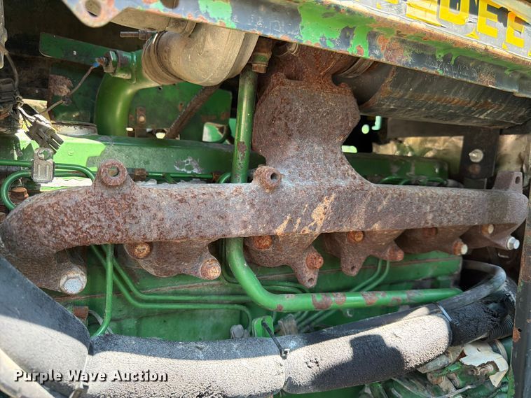image for item DQ7962 John Deere 7410 MFWD tractor